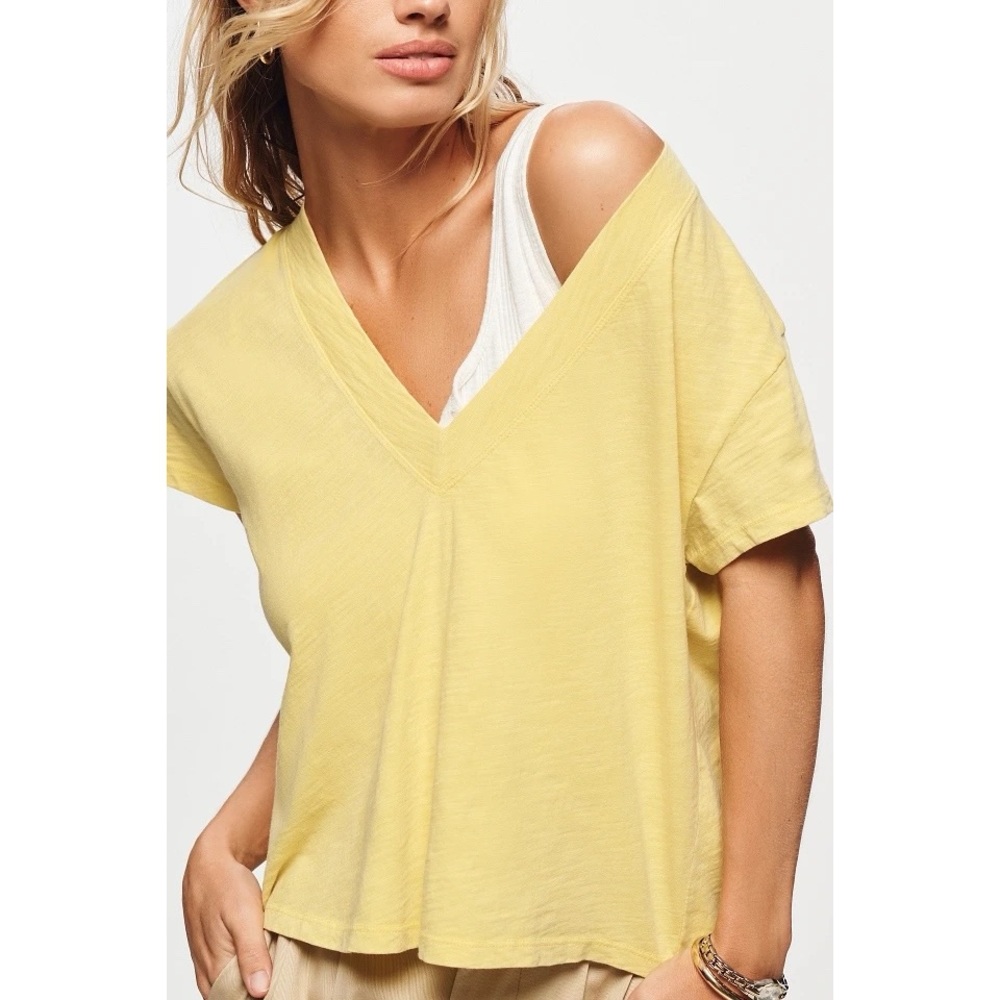 Anthropologie Pilcro Boxy Plunge V-Neck Short Sleeve Tee in Yellow